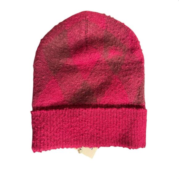 Burberry NWT Intarsia-Knit Logo Argyle Checked Beanie in Plum - Picture 1 of 10
